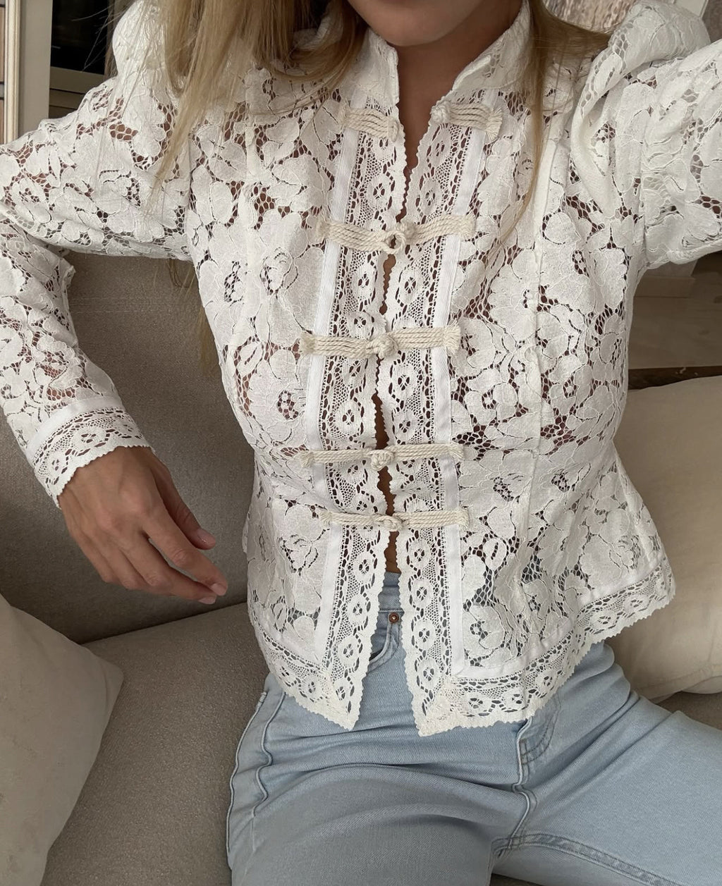 Chic Office Wear Lace Crochet Stand Collar Fitted Design Shirt for Women